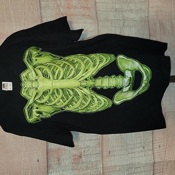 Fruit of the Loom Other - Fruit Of The Loom skeleton graphic t-shirt